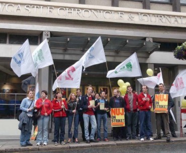 Picket pic © Paul Norris