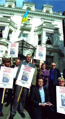 NUJ delegation outside the Ukrainian Embassy on 16 September