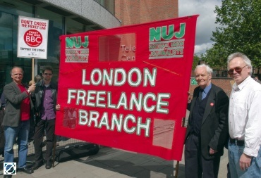 LFB members on the BBC White City picket: © Stefano Cagnoni