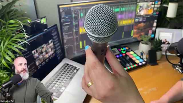 Christopher Phin demonstrating a cheap cardioid microphone